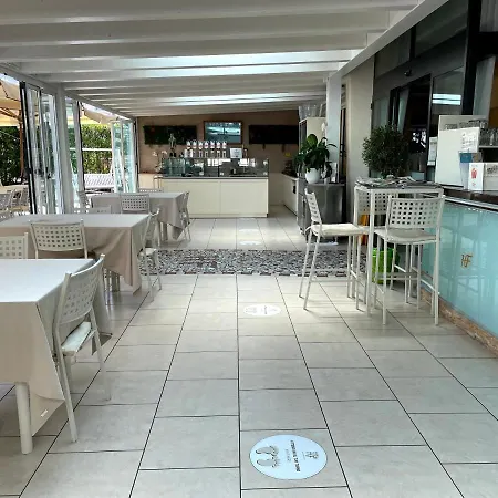 Hotel Franca 3*