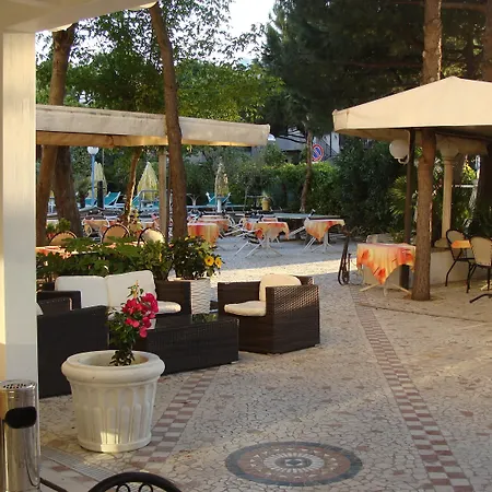 Hotel Franca 3*