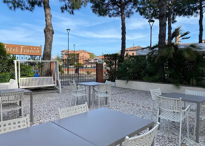فندق Franca