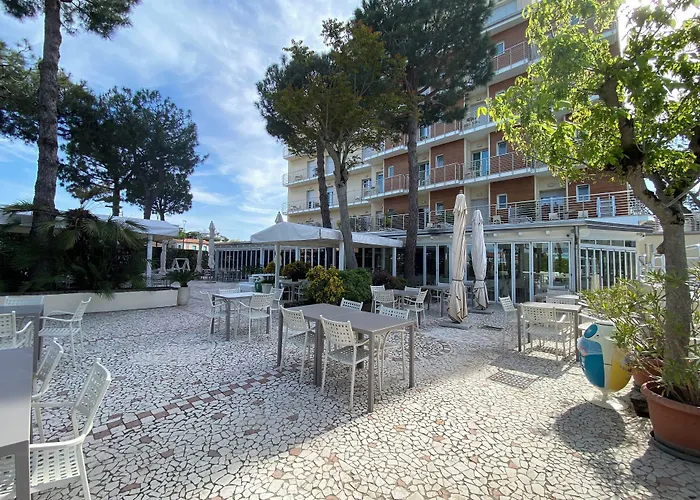 Franca فندق ميلانو ماريتيما