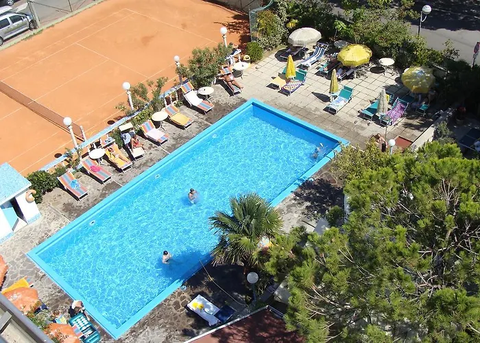 Franca 3* ميلانو ماريتيما